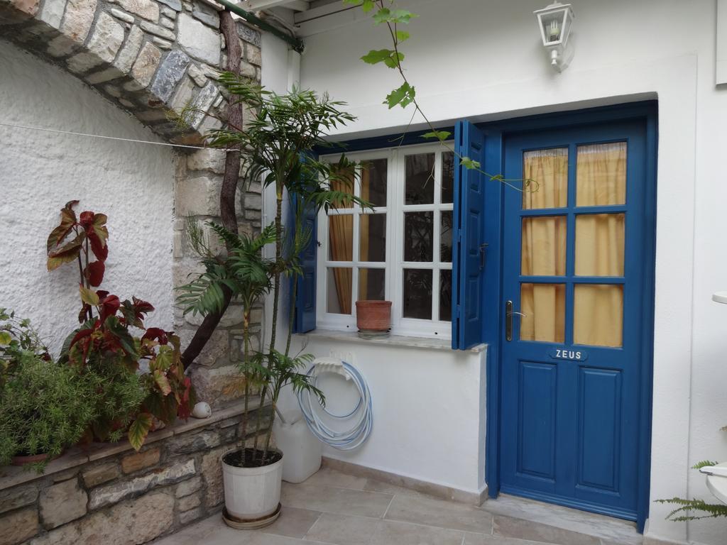 Remezzo Hotel & Studios Pythagoreio  Ngoại thất bức ảnh